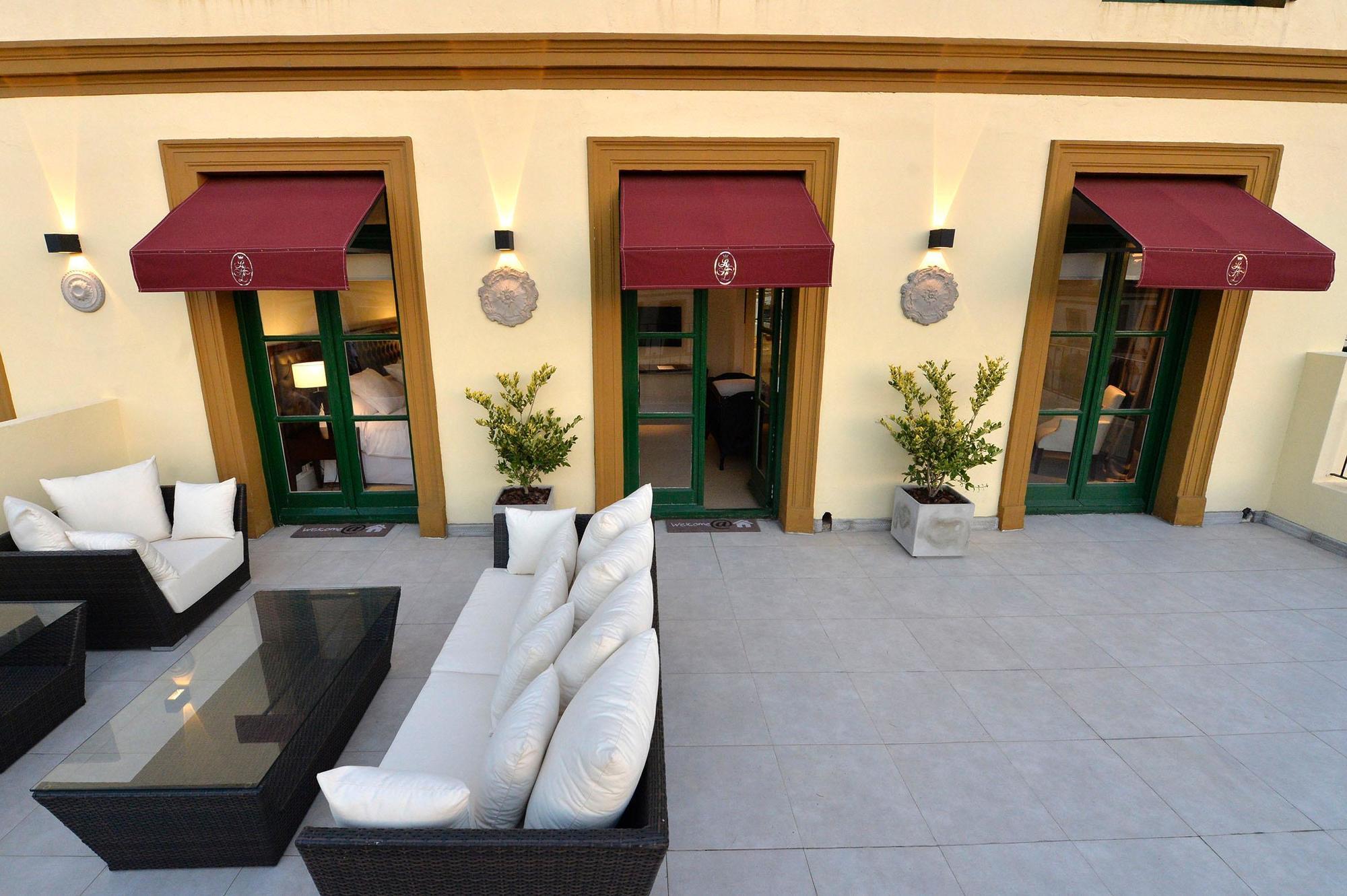 Real Hotel Lujan Exterior foto